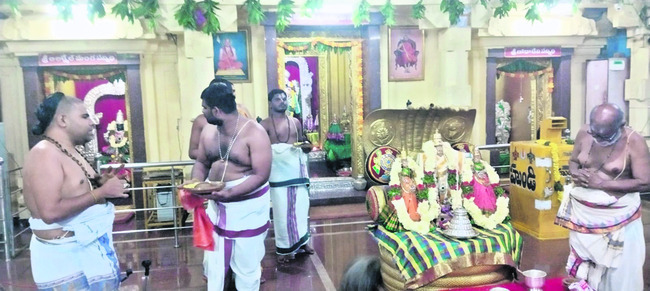 నేడు రేషన్‌  దుకాణాలు బంద్‌ 
1