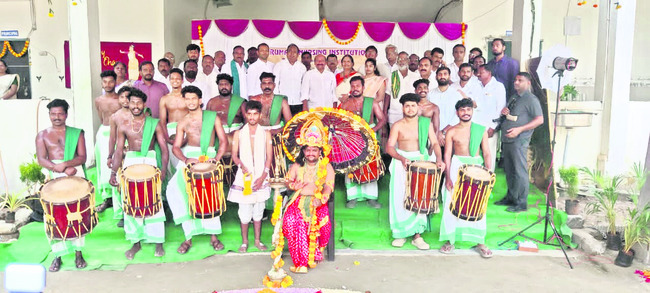 కేరళ సంస్కృతికి ప్రతీక ‘ఓనం’ 1