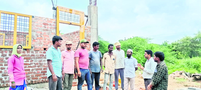 కళా ఉత్సవ్కి ఎంపికై న విద్యార్థులు
3