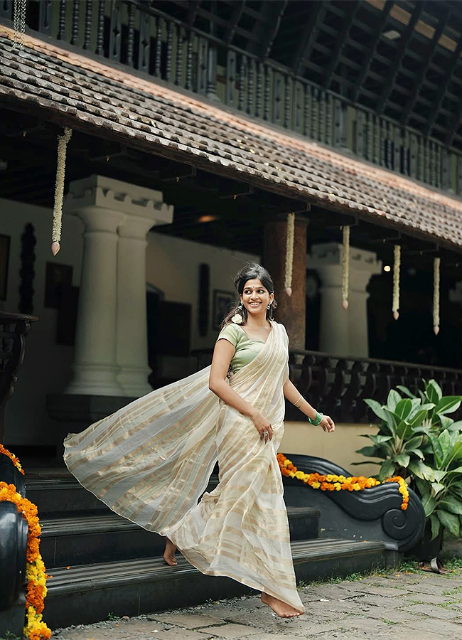Actress Ananthika Sanilkumar Onam Festival Celebration 2025 Photos2