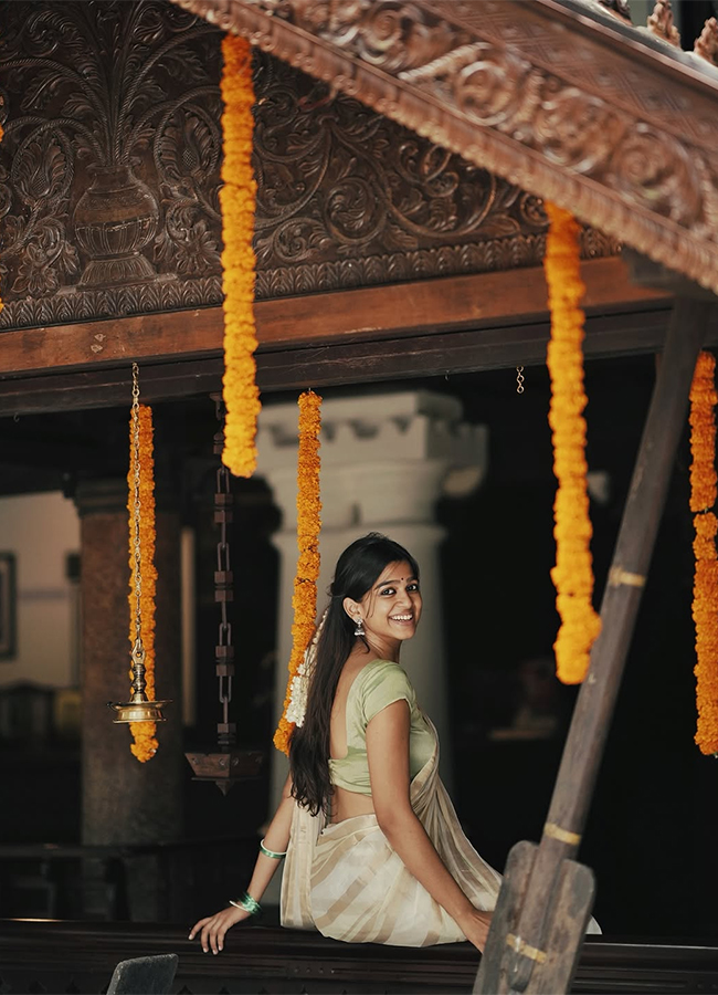 Actress Ananthika Sanilkumar Onam Festival Celebration 2025 Photos5