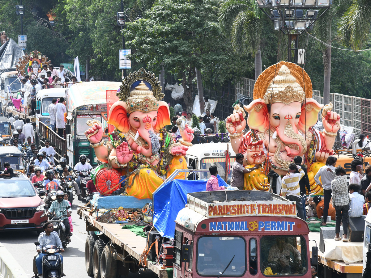 Ganesh Idol immersion At Hyderabad Photos14