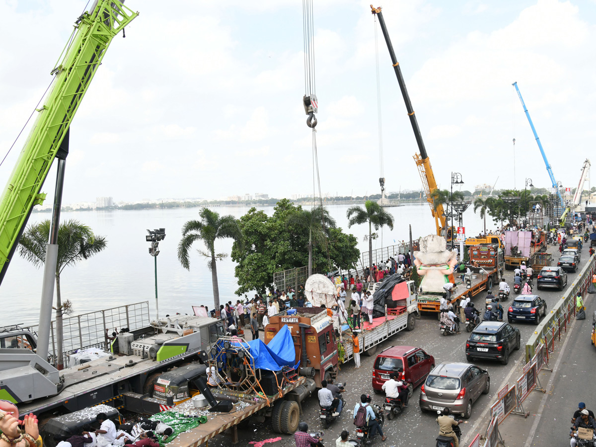 Ganesh Idol immersion At Hyderabad Photos15