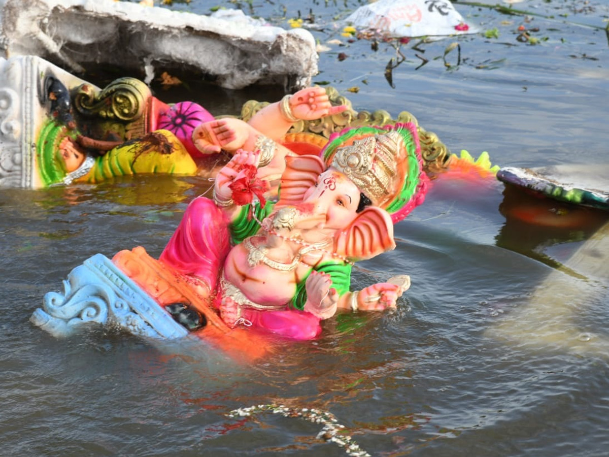 Ganesh Idol immersion At Hyderabad Photos6