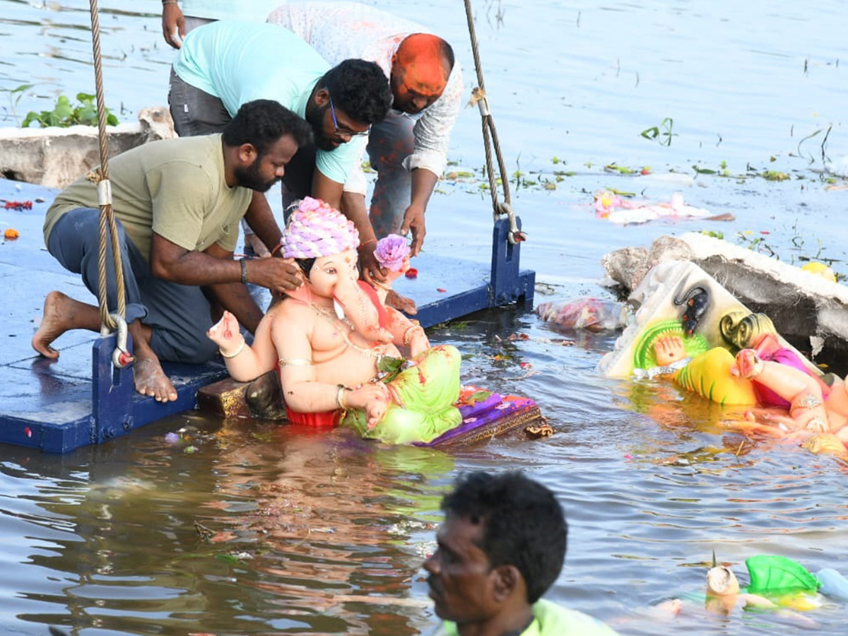 Ganesh Idol immersion At Hyderabad Photos7