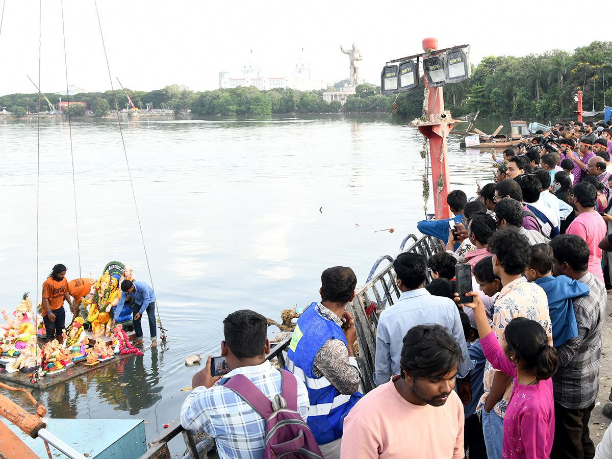 Ganesh Nimajjanam 2025 At Hussain Sagar Photos5