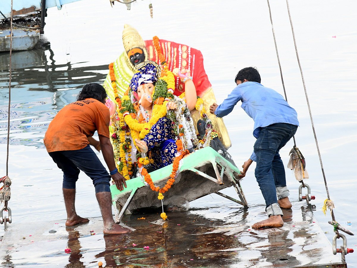 Ganesh Nimajjanam 2025 At Hussain Sagar Photos7