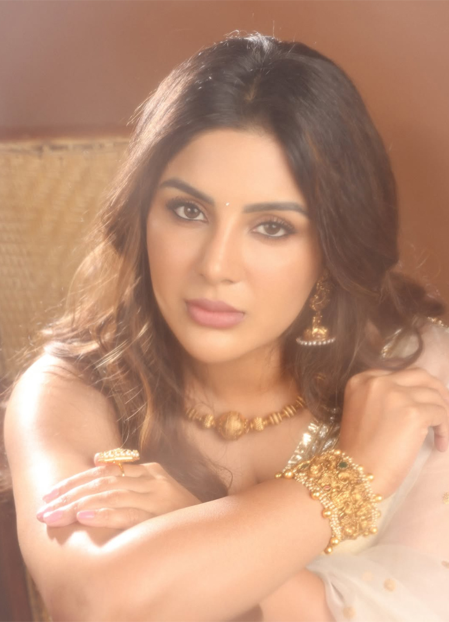 Onam Festival Look Actress Samyuktha Menon HD Images10