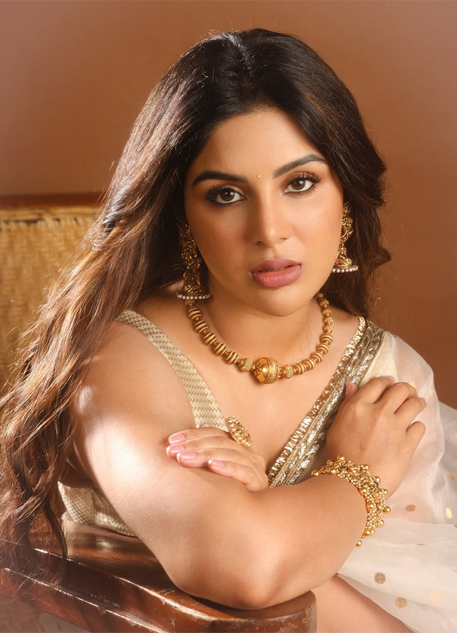 Onam Festival Look Actress Samyuktha Menon HD Images2