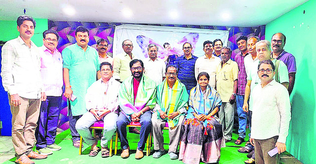 కార్పొరేట్ గుప్పిట్లో మెడికల్ కాలేజీలు 1