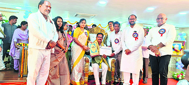 ఉపాధ్యాయులపై ‘గురు’తర బాధ్యత 10