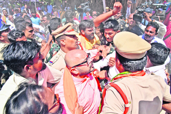 గంగ ఒడికి గణపయ్య2