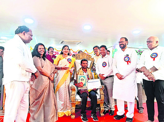 ఉపాధ్యాయులపై ‘గురు’తర బాధ్యత 8