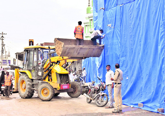 శోభాయాత్రకు సర్వం సిద్ధం1