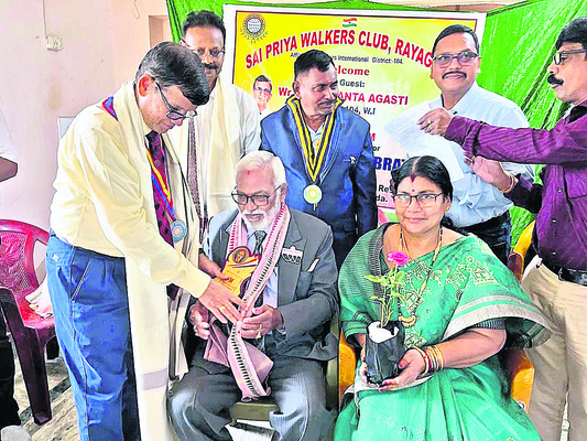 సమాజ నిర్దేశకులు1