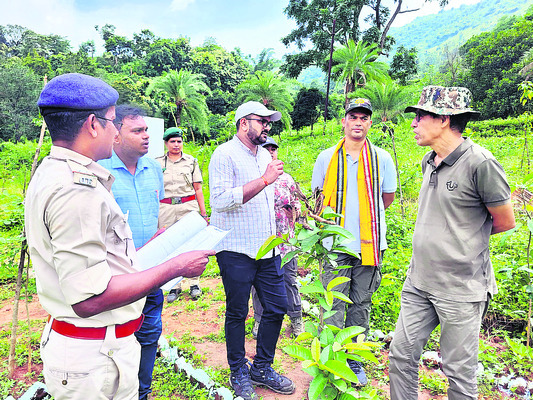 మహేంద్రగిరి సందర్శన1