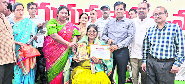 ఉత్తమ ఉపాధ్యాయులకు సత్కారం 5