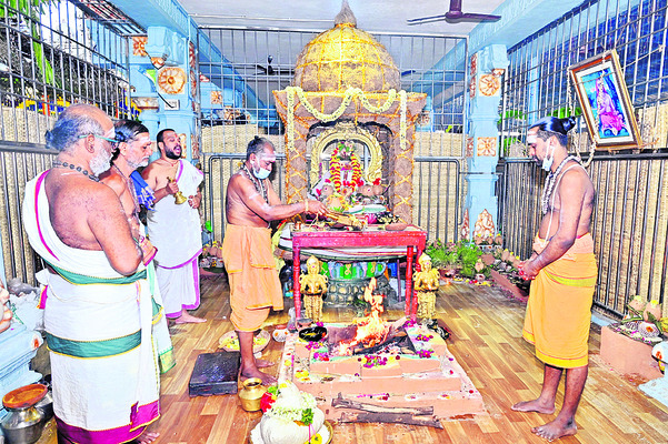 బ్రహ్మోత్సవం..బ్రహ్మాండం! 1