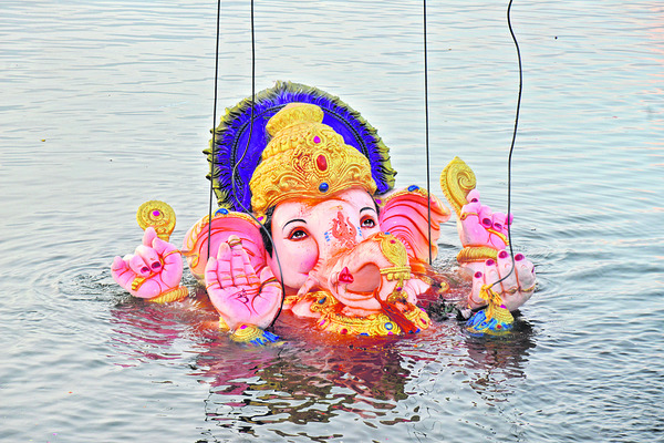 గంగ ఒడికి గణనాథుడు5
