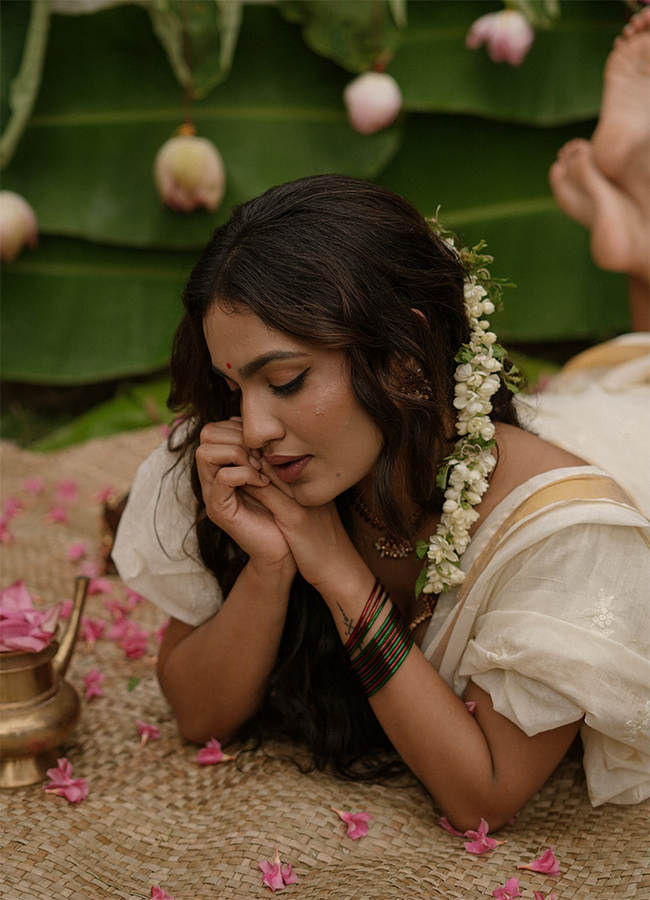 Actress Onam Celebrations Photo Goes Viral20