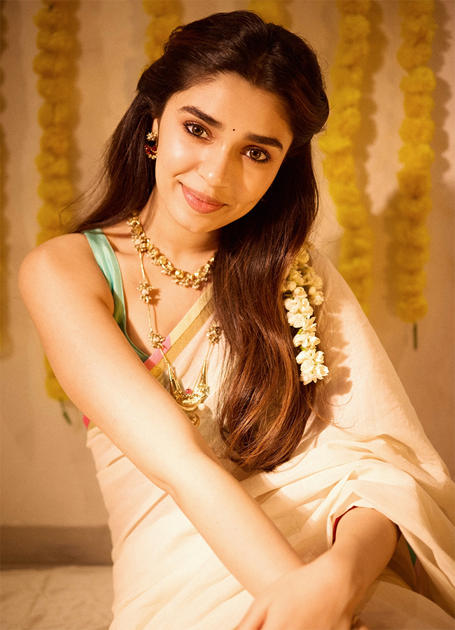 Actress Onam Celebrations Photo Goes Viral4