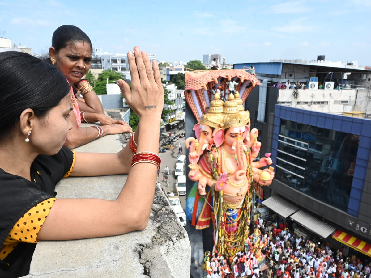 Khairatabad Ganesh 2025 Shobha Yatra Photos1
