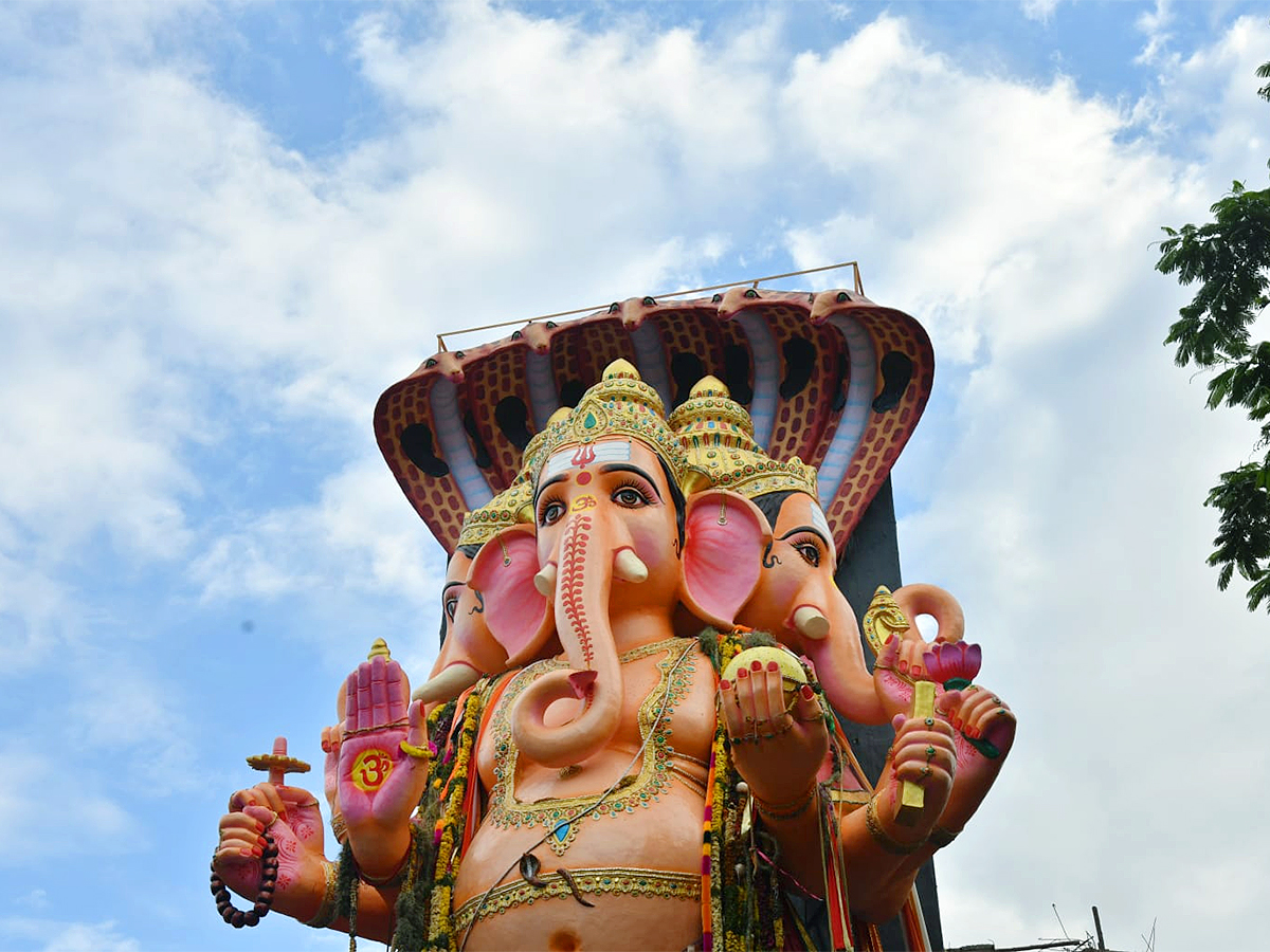 Khairatabad Ganesh 2025 Shobha Yatra Photos2