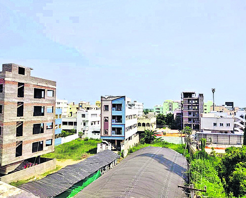 మఠం భూములు హాంఫట్..! 1
