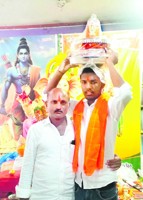 గణేశ్ లడ్డూ రూ.1.31 లక్షలు1