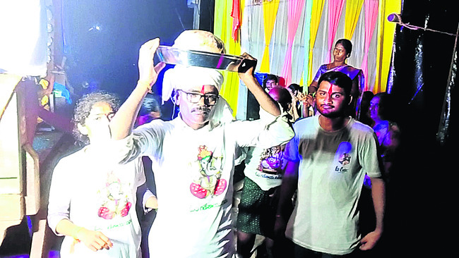 లడ్డూలకు భారీ వేలం.. 1