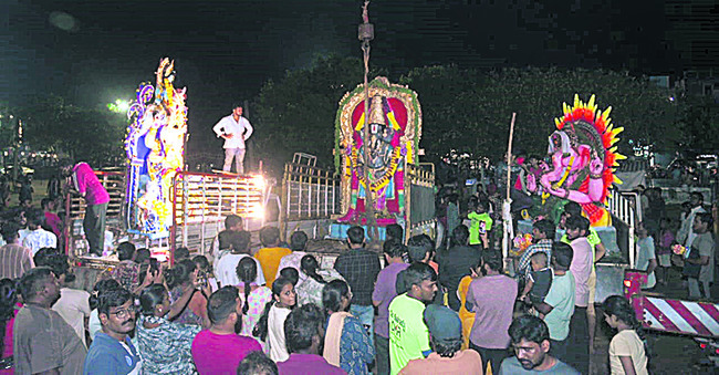 ● గణపతి బప్పా మోరియా 2