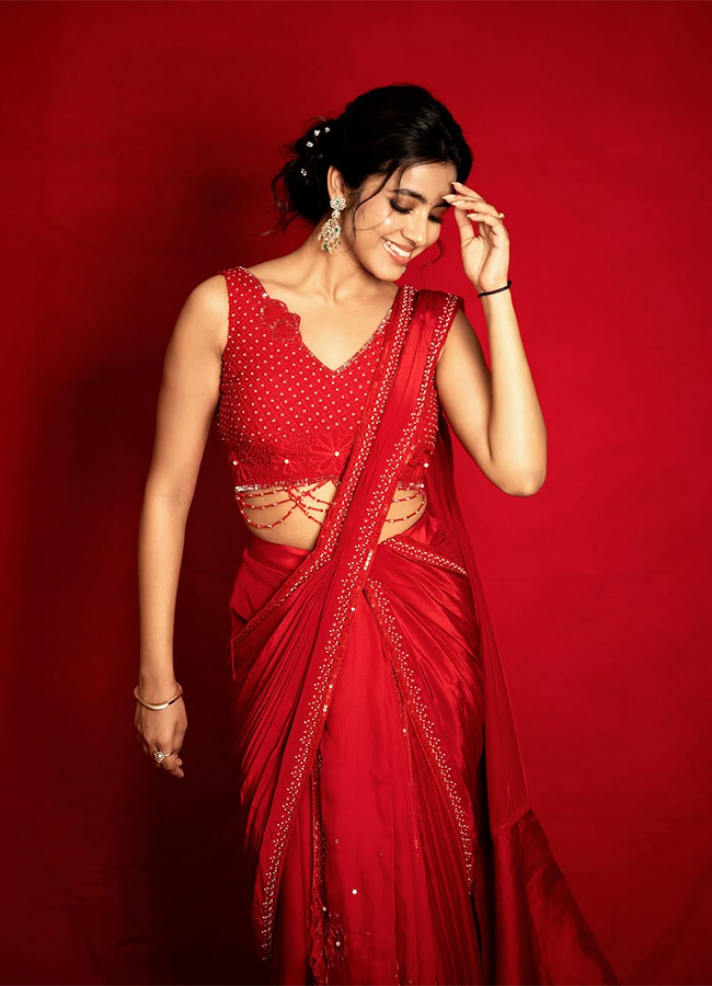 Actress Shivani Nagaram Latest Photos Viral2