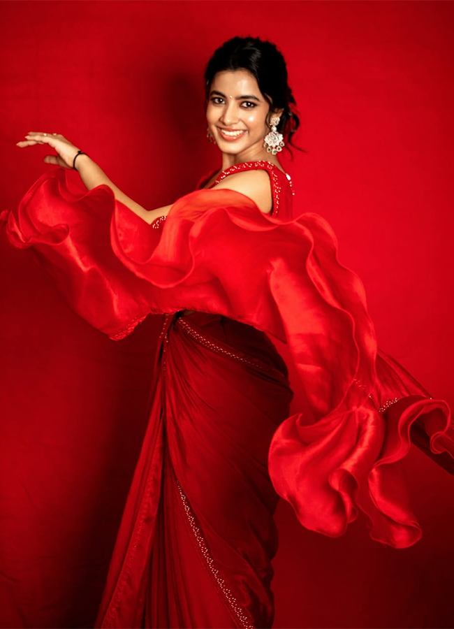 Actress Shivani Nagaram Latest Photos Viral5