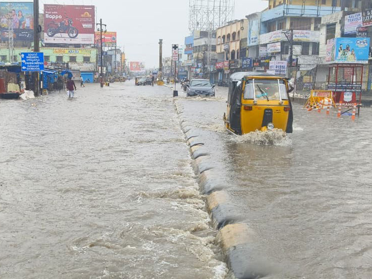 Heavy Rain In Warangal City Photos 21