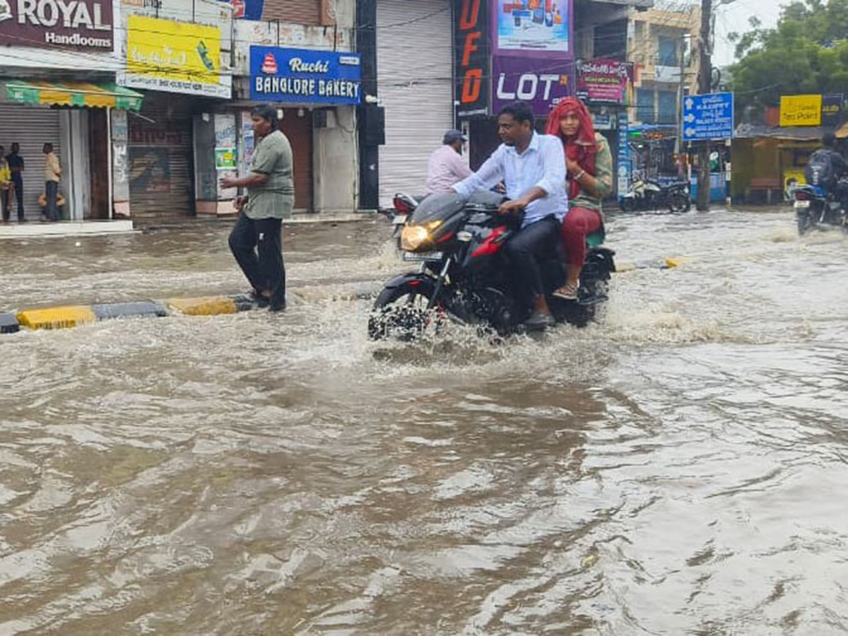 Heavy Rain In Warangal City Photos 24