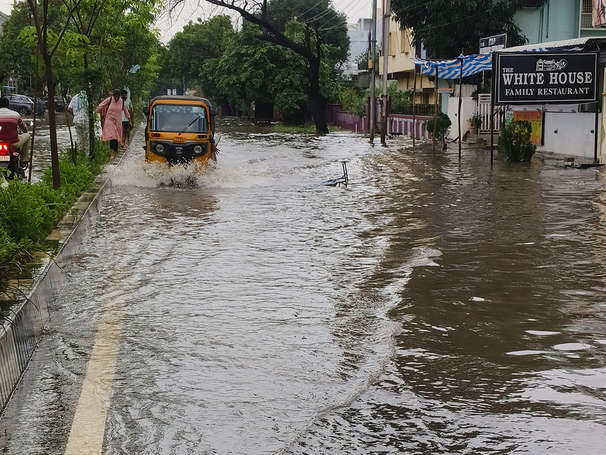 Heavy Rain In Warangal City Photos 4