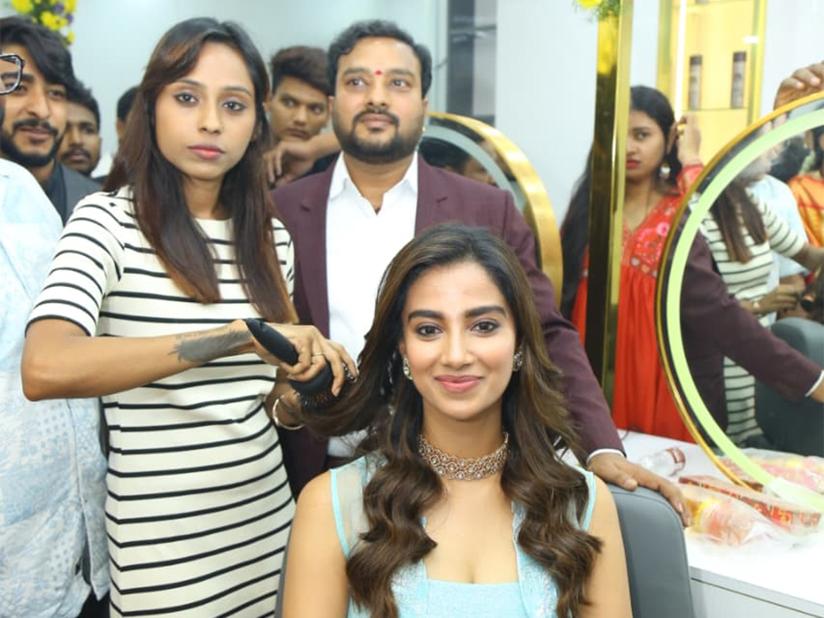 Heroine Meenakshi Chaudhary in Kukatpally8