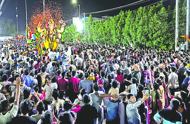 మాంసం ముట్టరు! వికారాబాద్ జిల్లా దుద్యాల మండలం వాల్యాన3