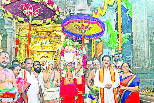 ముగిసిన పవిత్రోత్సవాలు 1