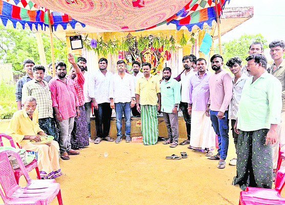 పామాయిల్‌ దొంగ టీడీపీ నేతేనా!1