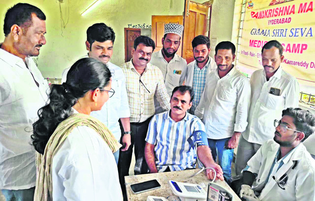 రహదారికి తాత్కాలిక మరమ్మతులు 
2
