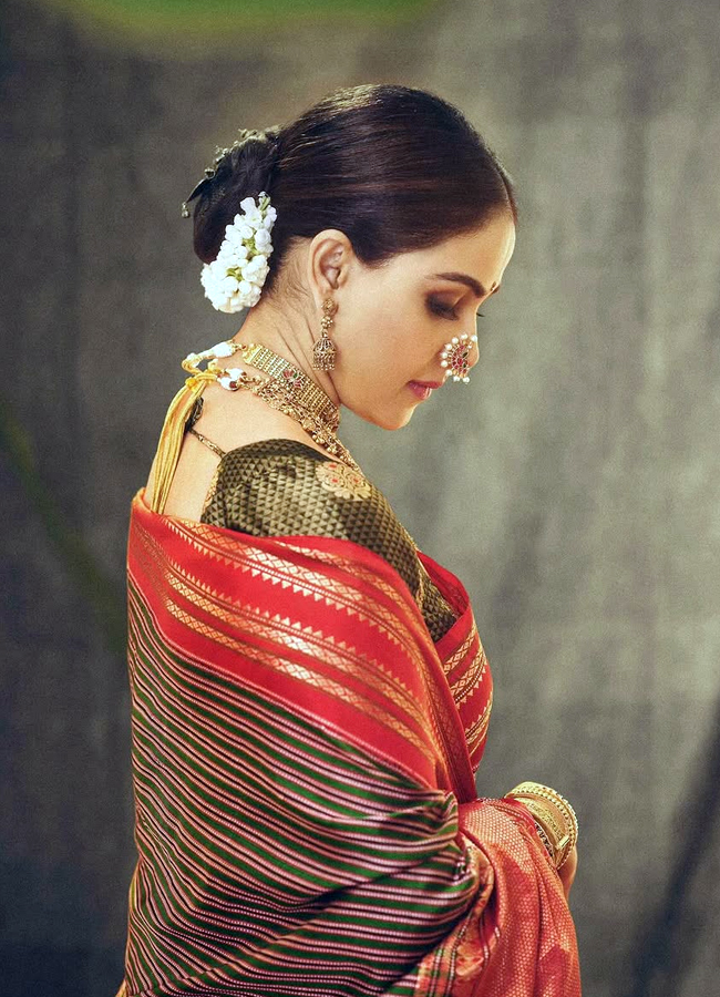 Genelia Deshmukhs chanderi lehenga with a Kalamkari dupatta hand painted over 25 days13