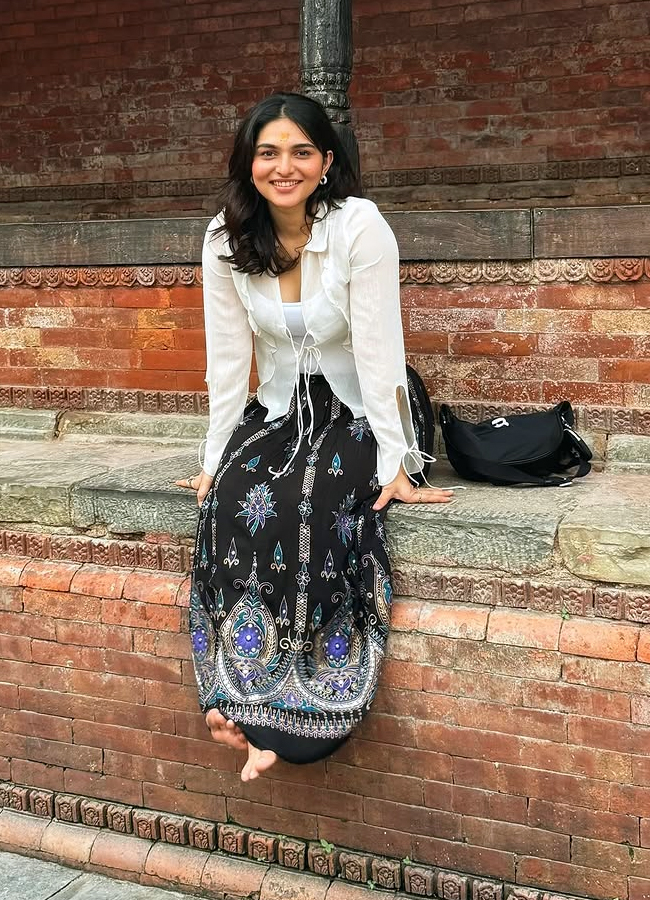 'Dragon' Movie Beauty Kayadu Lohar Nepal Trip (Photos)14