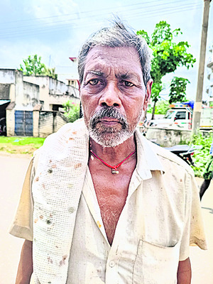 యూరియా కట్టకట2