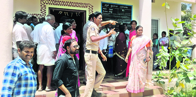 నేడు ‘అన్నదాత పోరు’ 1