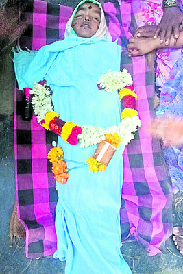 జాగ్రత్తగా వ్యవహరించండి : కలెక్టర్ 1