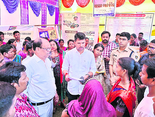 సమస్యలకు పరిష్కారం చూపాలి 2