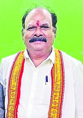 సిబ్బందితో గొడవలొద్దని ఈఓకు ఆదేశాలు1