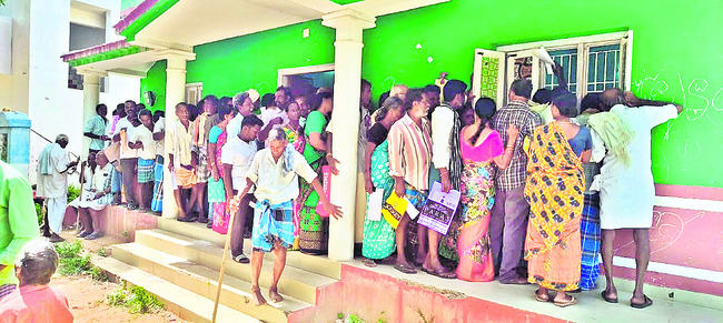 జిల్లాలో యూరియా అవసరమే లేదా?2