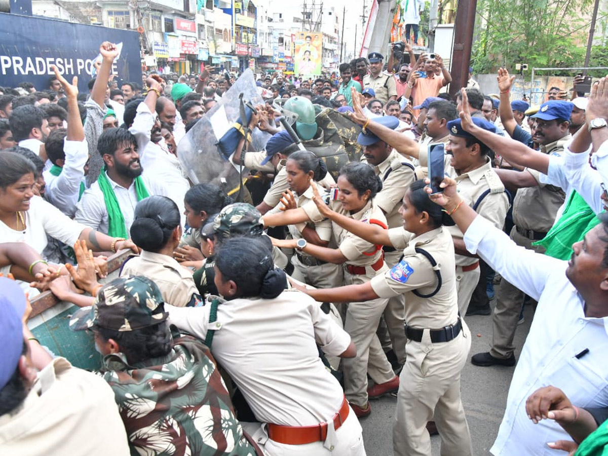 Andhra Pradesh State Wide Annadata Poru Protests Photos10